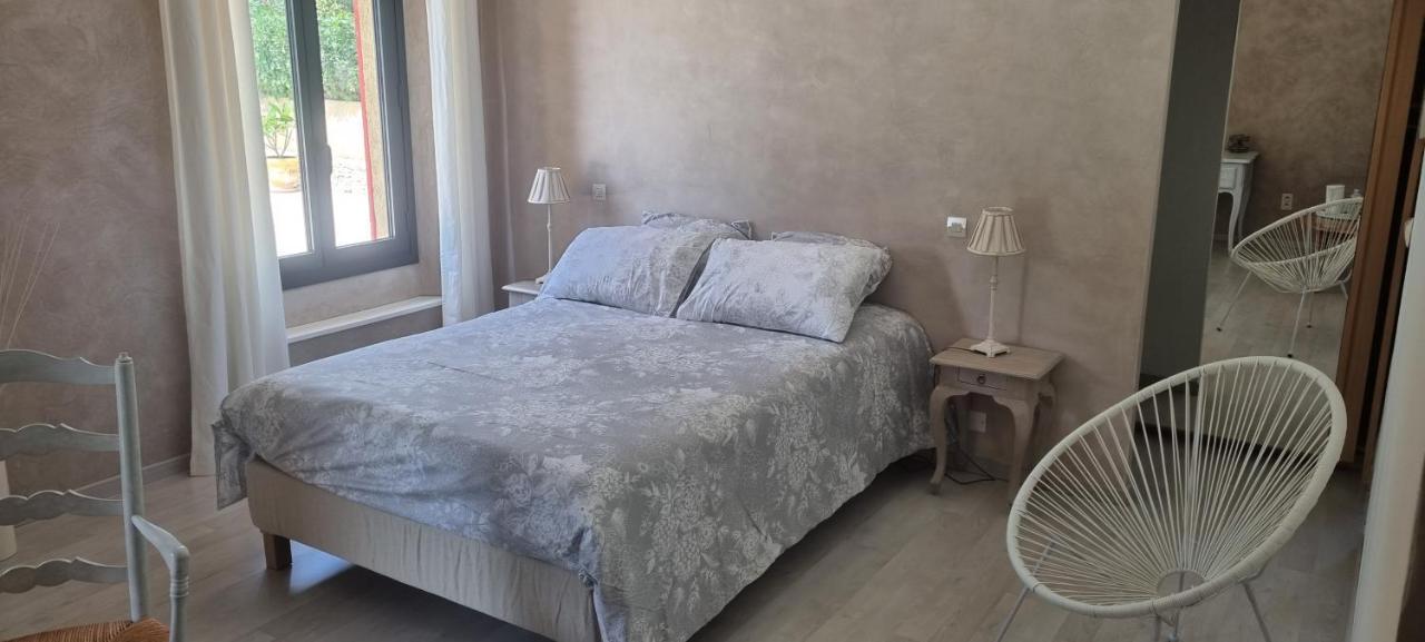 Langlade La Demeure D'Helice Bed & Breakfast エクステリア 写真